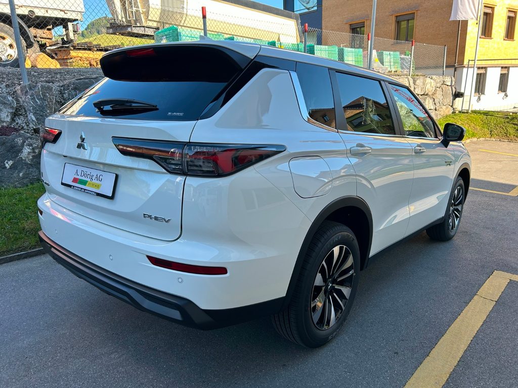 MITSUBISHI OUTLANDER 2.4 PHEV Invite 4x4, Plug-in-Hybrid Petrol/Electric, Automatic - 3