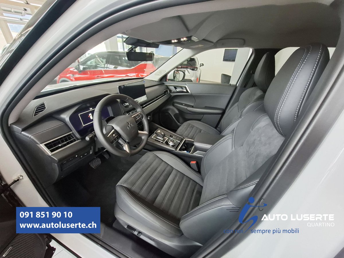 MITSUBISHI Outlander 2.4 PHEV Invite 4x4, Plug-in-Hybrid Benzina/Elettrica, Auto nuove, Automatico - 5