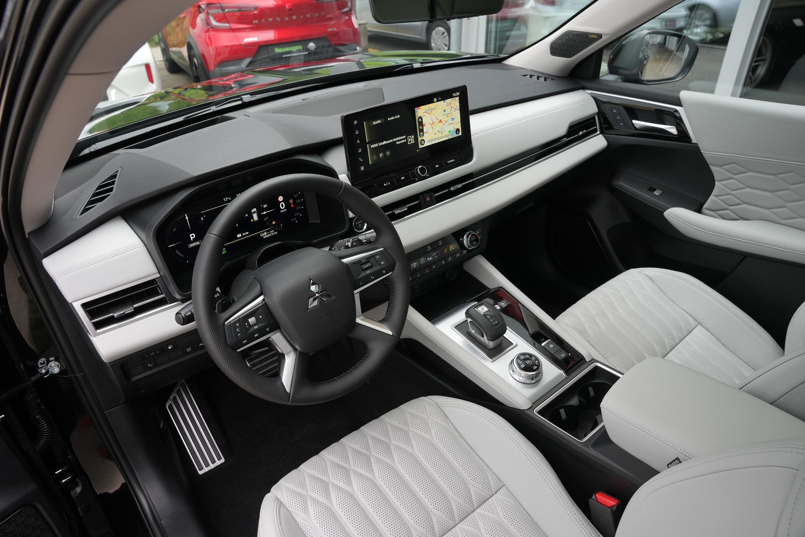 MITSUBISHI Outlander 2.4 PHEV Instyle 4x4, Hybride Rechargeable Essence/Électricité, Voiture nouvelle, Automatique - 6