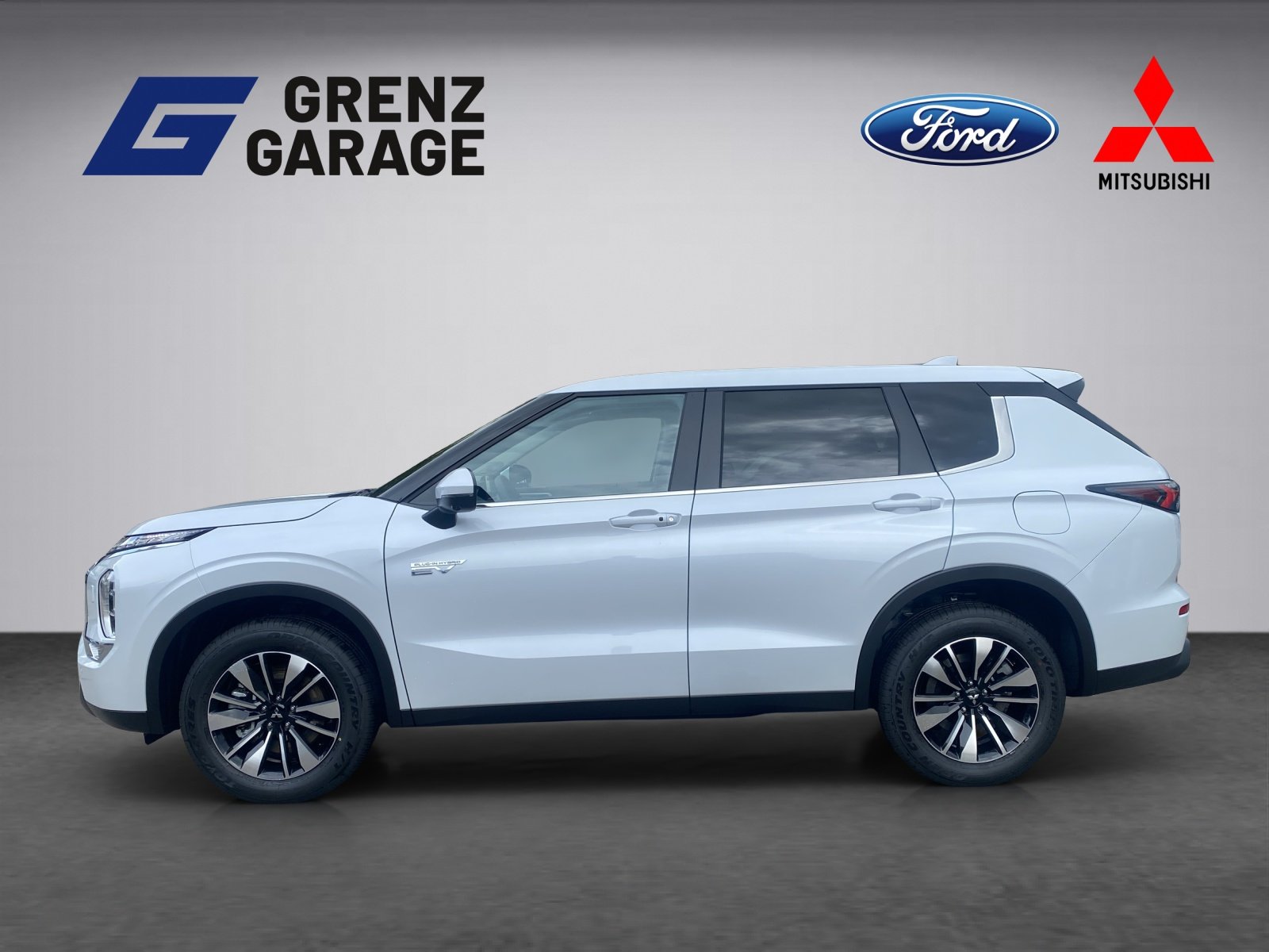 MITSUBISHI Outlander 2.4 PHEV Invite 4x4, Plug-in-Hybrid Benzin/Elektro, Neuwagen, Automatik - 2
