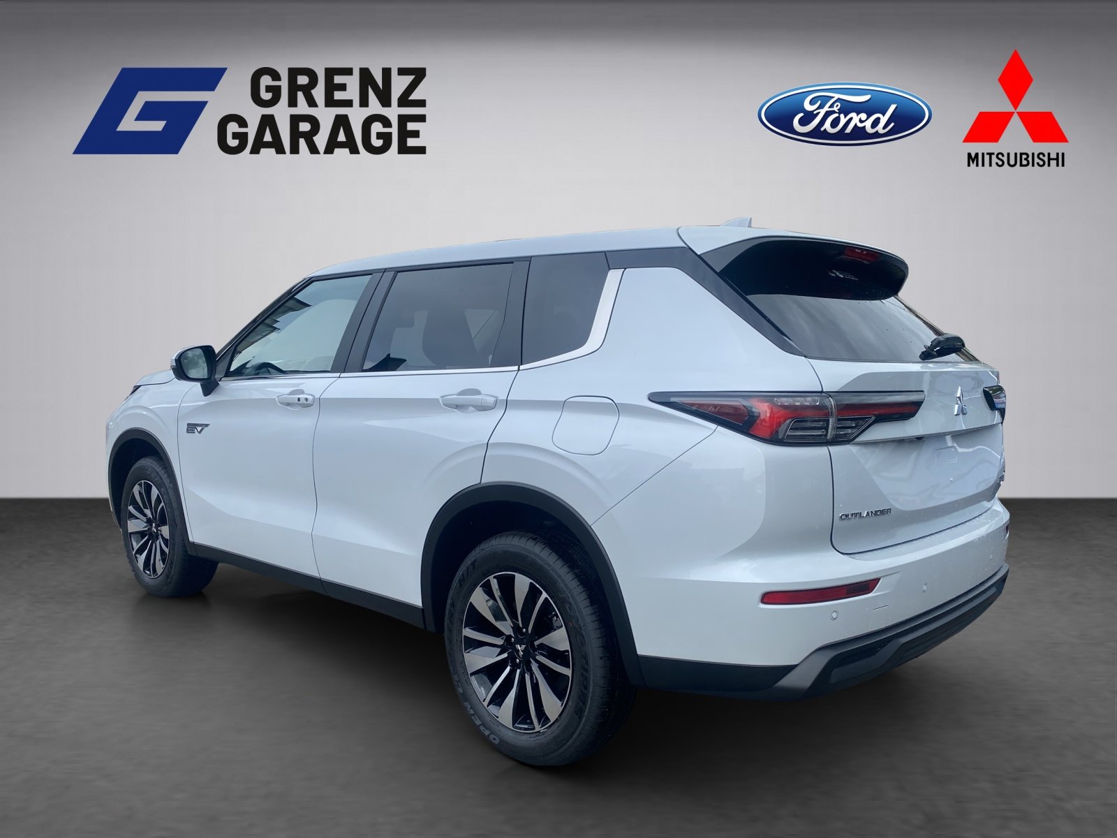 MITSUBISHI Outlander 2.4 PHEV Invite 4x4, Plug-in-Hybrid Benzin/Elektro, Neuwagen, Automatik - 3