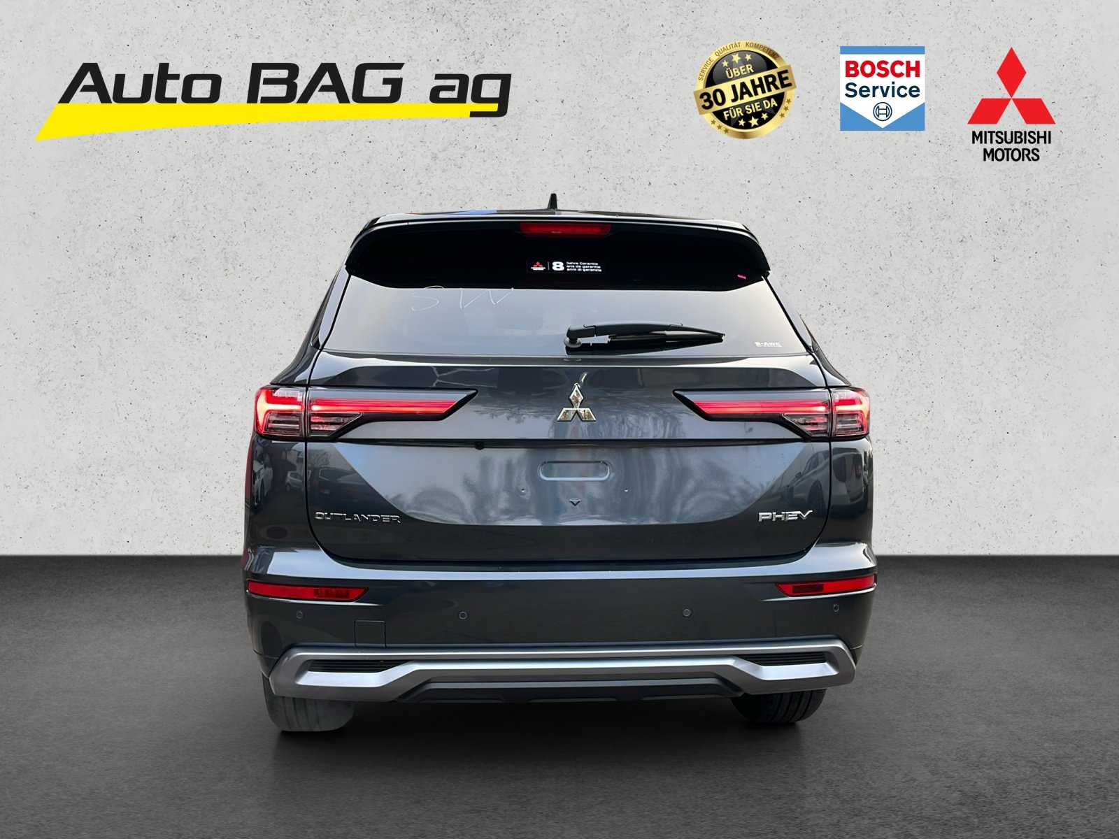 MITSUBISHI Outlander 2.4 PHEV Instyle+ 4x4, Plug-in-Hybrid Benzin/Elektro, Neuwagen, Automatik - 4