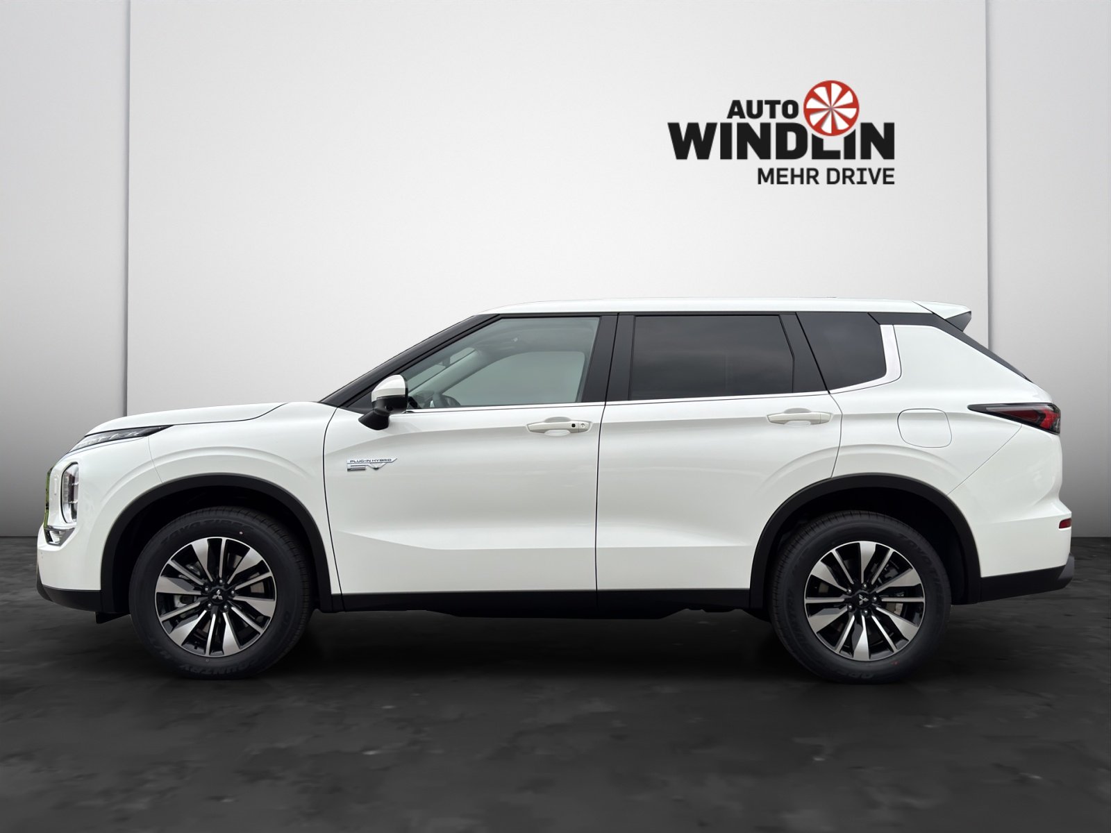 MITSUBISHI Outlander 2.4 PHEV Invite 4x4, Hybride Rechargeable Essence/Électricité, Voiture nouvelle, Automatique - 4