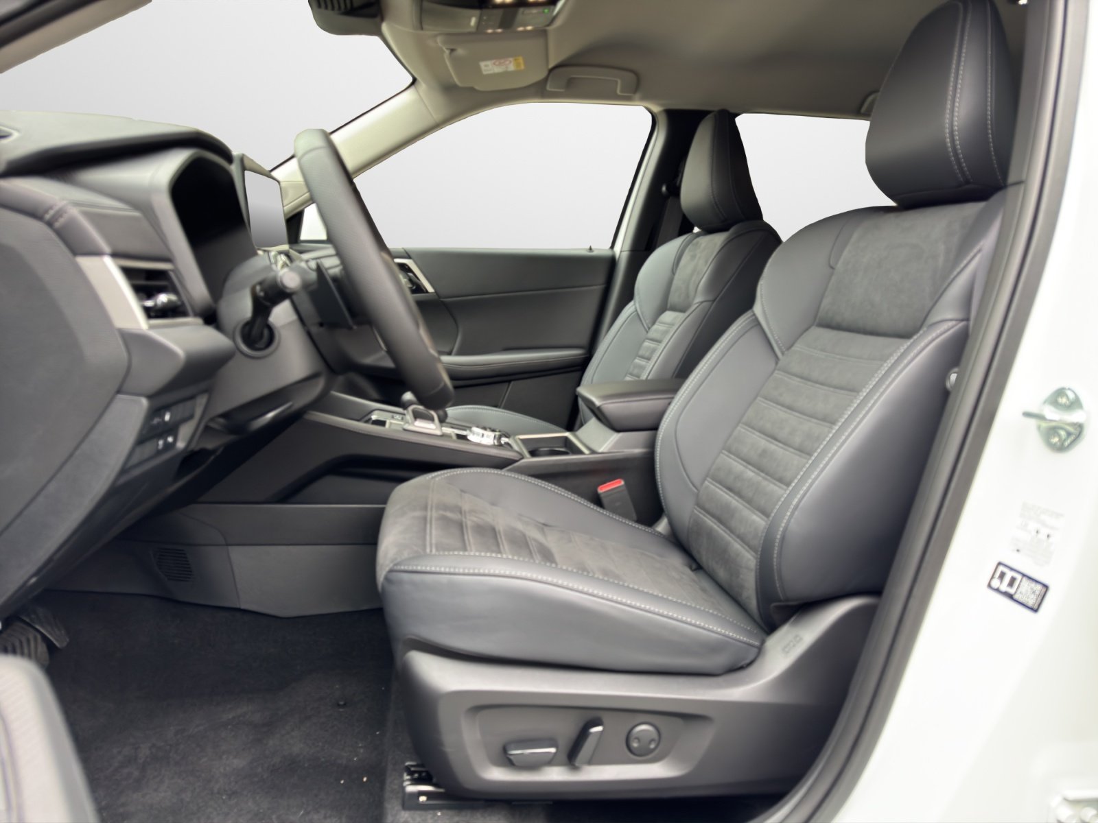 MITSUBISHI Outlander 2.4 PHEV Invite 4x4, Hybride Rechargeable Essence/Électricité, Voiture nouvelle, Automatique - 5