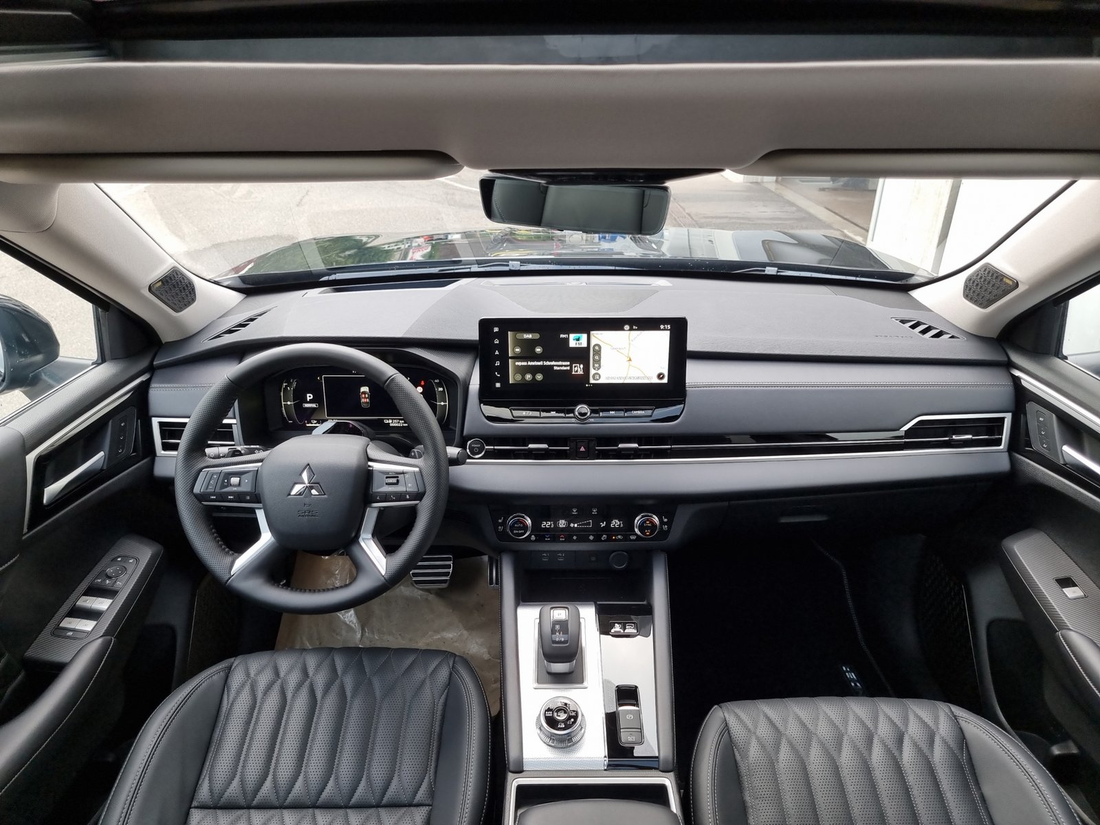 MITSUBISHI Outlander 2.4 PHEV Instyle 4x4, Plug-in-Hybrid Benzin/Elektro, Neuwagen, Automatik - 6