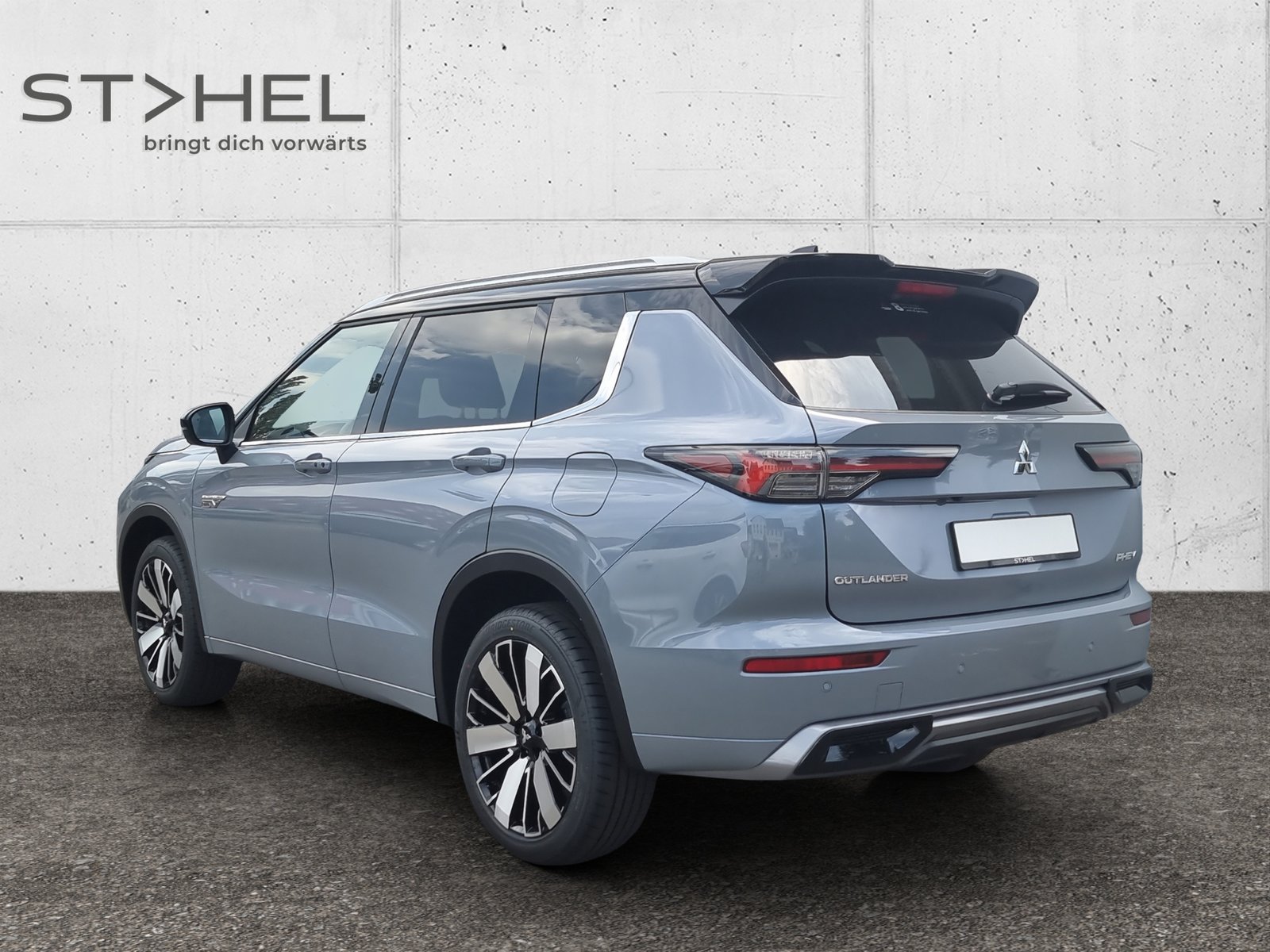 MITSUBISHI Outlander 2.4 PHEV Instyle 4x4 Blackline, Plug-in-Hybrid Benzina/Elettrica, Auto nuove, Automatico - 3