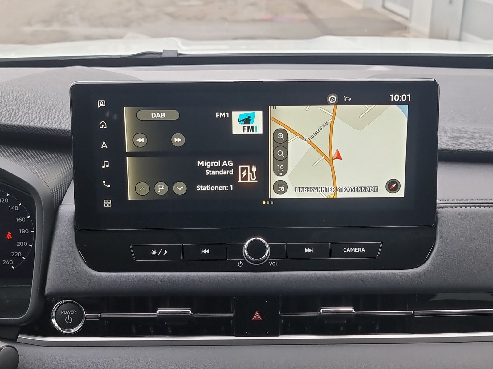 MITSUBISHI Outlander 2.4 PHEV Invite 4x4, Plug-in-Hybrid Benzina/Elettrica, Auto nuove, Automatico - 7