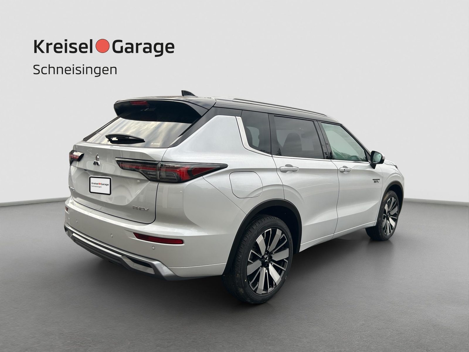 MITSUBISHI Outlander 2.4 PHEV Instyle 4x4, Plug-in-Hybrid Benzin/Elektro, Neuwagen, Automatik - 3