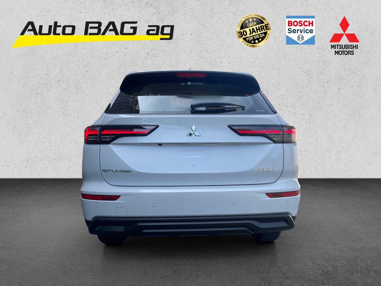 MITSUBISHI Outlander 2.4 PHEV Inform 4x4, Plug-in-Hybrid Benzin/Elektro, Neuwagen, Automatik - 4