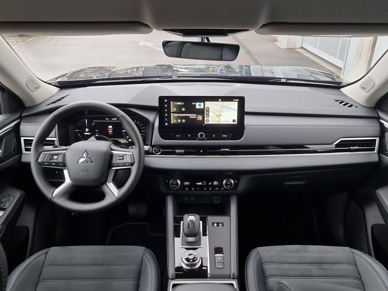 MITSUBISHI Outlander 2.4 PHEV Invite 4x4, Plug-in-Hybrid Benzina/Elettrica, Auto nuove, Automatico - 6