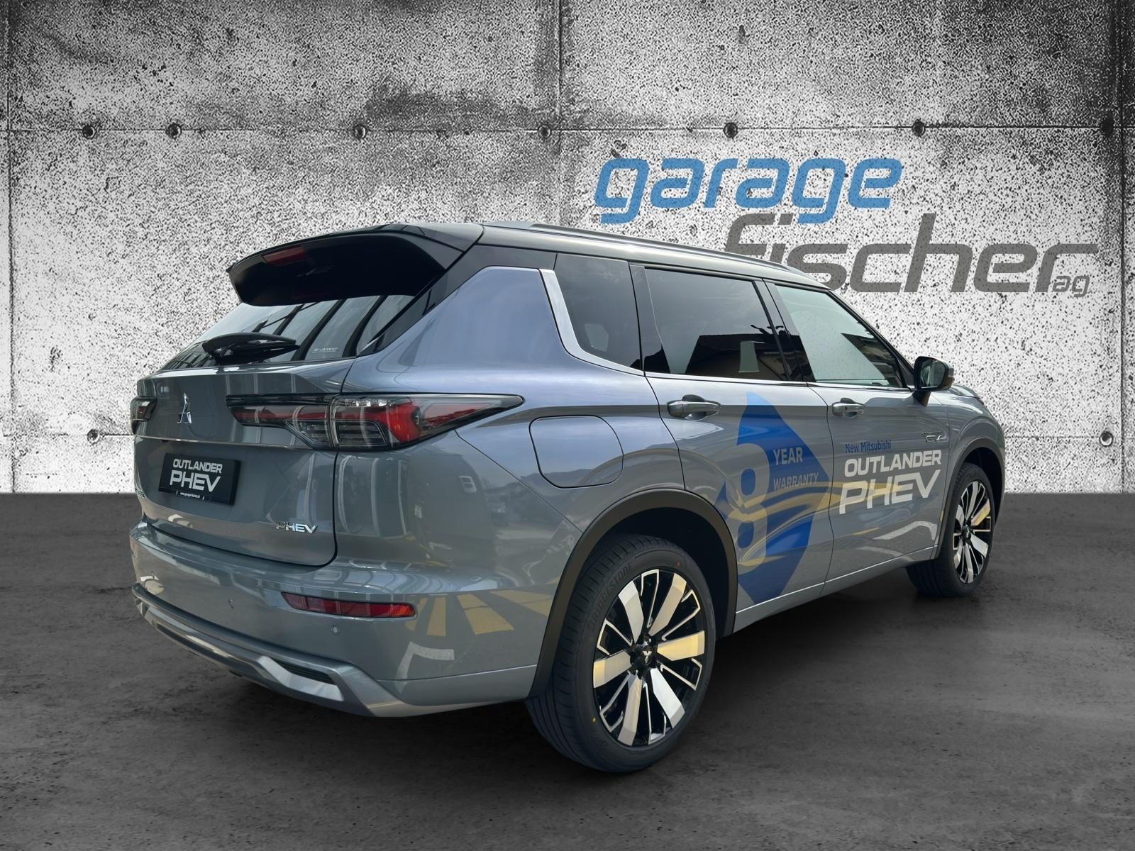 MITSUBISHI Outlander 2.4 PHEV Instyle 4x4, Plug-in-Hybrid Petrol/Electric, New car, Automatic - 3
