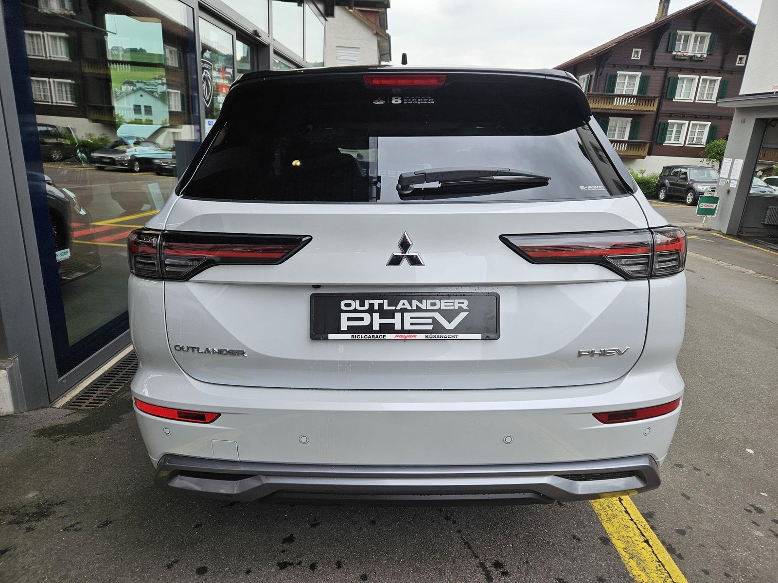 MITSUBISHI Outlander 2.4 PHEV Instyle 4x4, Plug-in-Hybrid Benzin/Elektro, Neuwagen, Automatik - 4