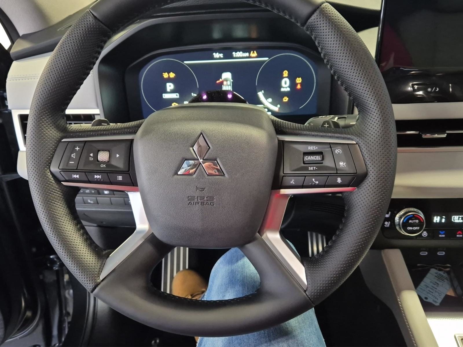 MITSUBISHI Outlander 2.4 PHEV Instyle 4x4, Hybride Rechargeable Essence/Électricité, Voiture nouvelle, Automatique - 7