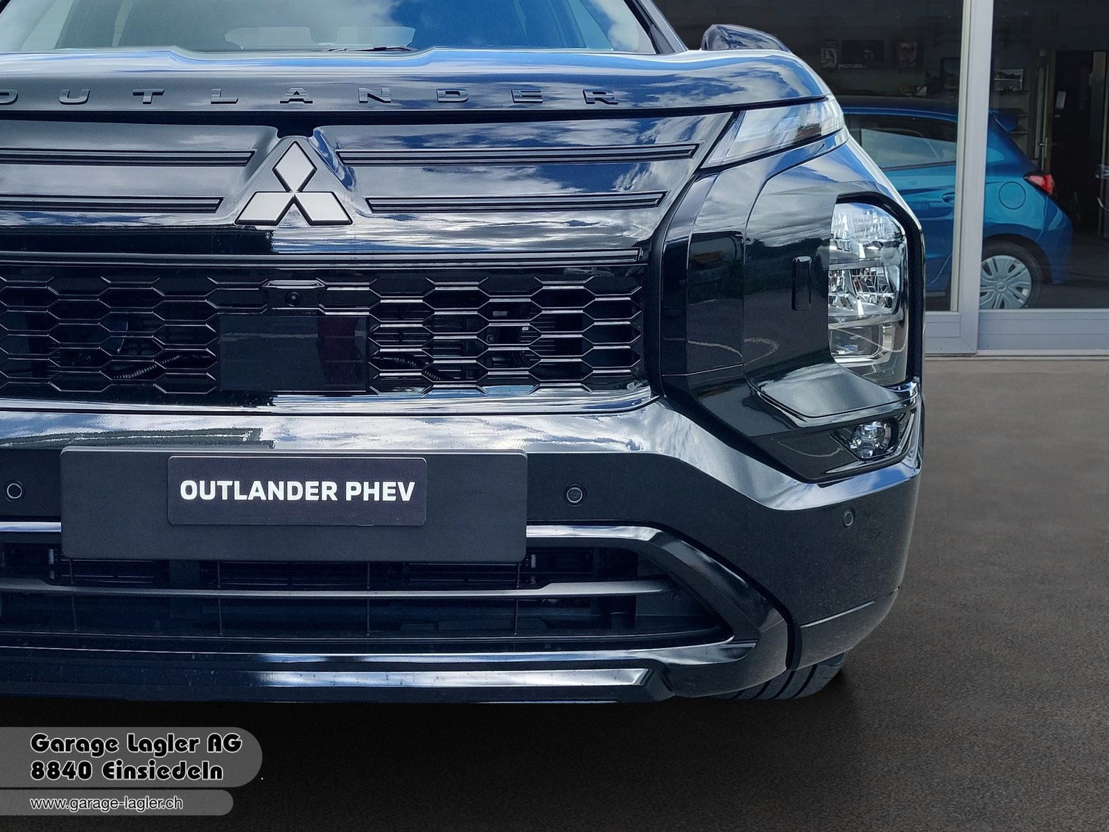 MITSUBISHI Outlander 2.4 PHEV Sport 4x4, Plug-in-Hybrid Petrol/Electric, New car, Automatic - 3