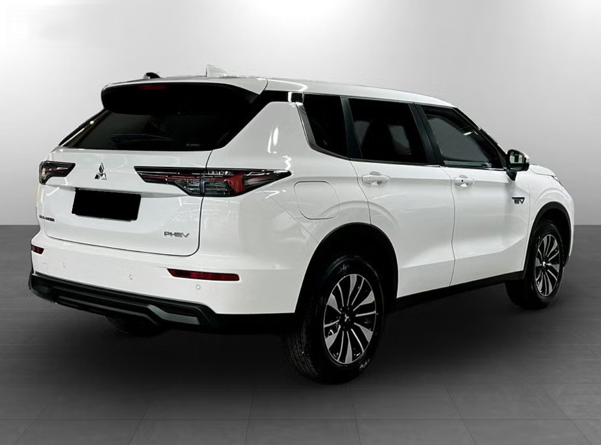MITSUBISHI Outlander PHEV Invite 4WD Automatic, Plug-in-Hybrid Benzina/Elettrica, Auto nuove, Automatico - 3