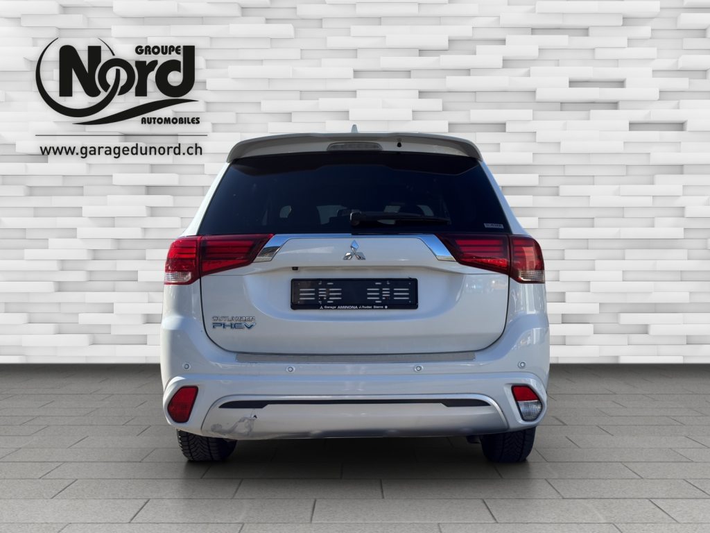 MITSUBISHI Outlander 2.4 PHEV Diamond, Plug-in-Hybrid Benzina/Elettrica, Occasioni / Usate, Automatico - 4