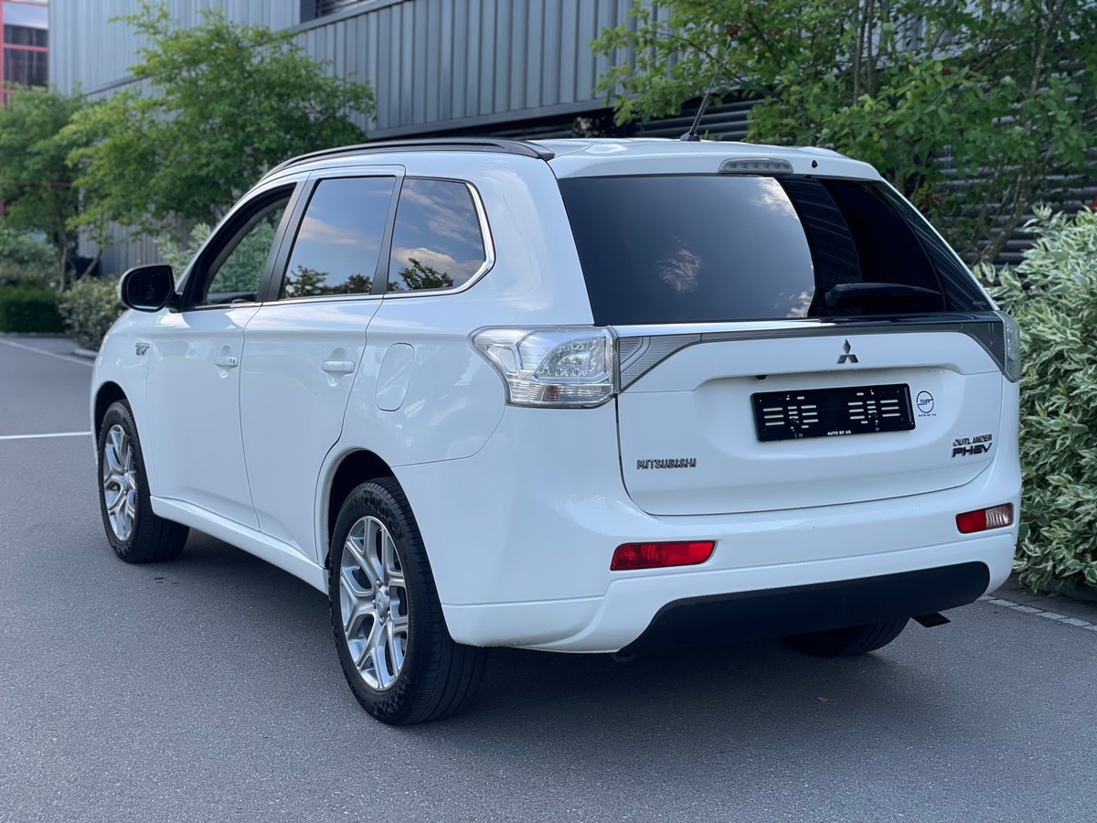 MITSUBISHI Outlander 2.0 PHEV Navigator eAssist, Plug-in-Hybrid Benzina/Elettrica, Occasioni / Usate, Automatico - 6