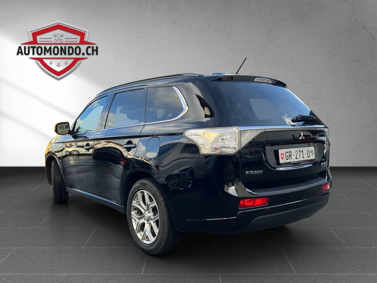 MITSUBISHI Outlander 2.0 PHEV Navigator eAssist, Plug-in-Hybrid Petrol/Electric, Second hand / Used, Automatic - 4