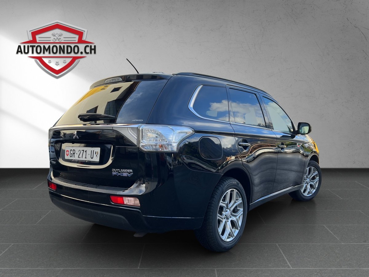 MITSUBISHI Outlander 2.0 PHEV Navigator eAssist, Plug-in-Hybrid Petrol/Electric, Second hand / Used, Automatic - 5