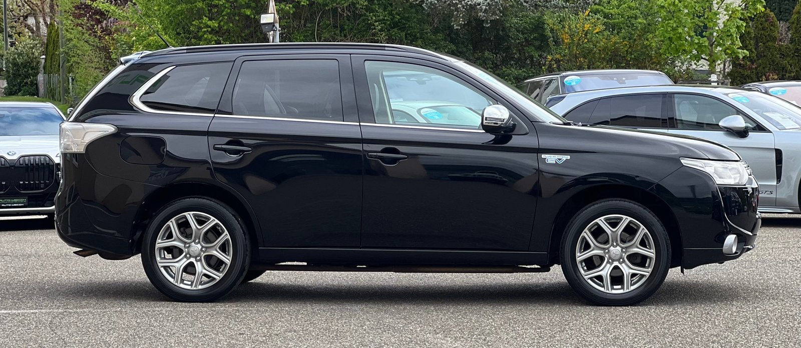 MITSUBISHI Outlander 2.0 PHEV Intense, Hybride Rechargeable Essence/Électricité, Occasion / Utilisé, Automatique - 3