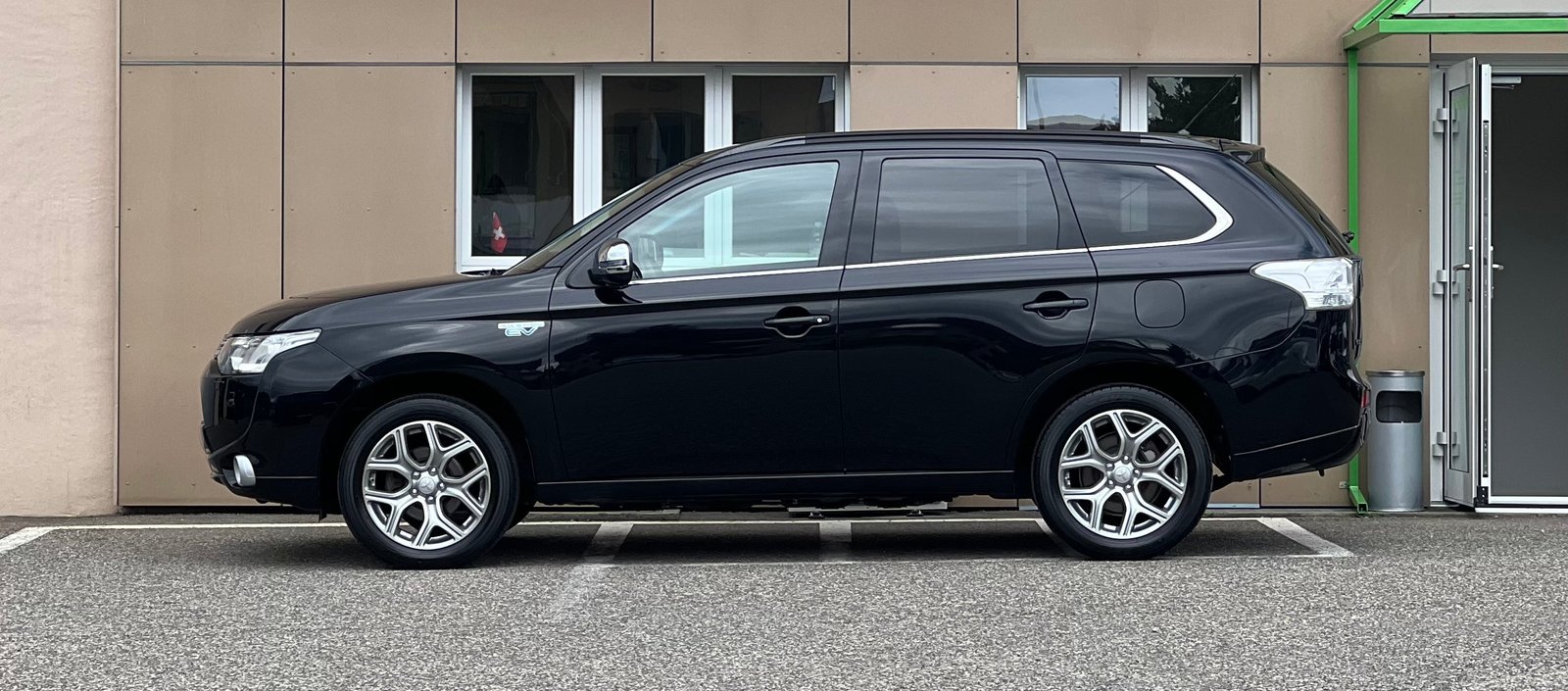 MITSUBISHI Outlander 2.0 PHEV Intense, Hybride Rechargeable Essence/Électricité, Occasion / Utilisé, Automatique - 7