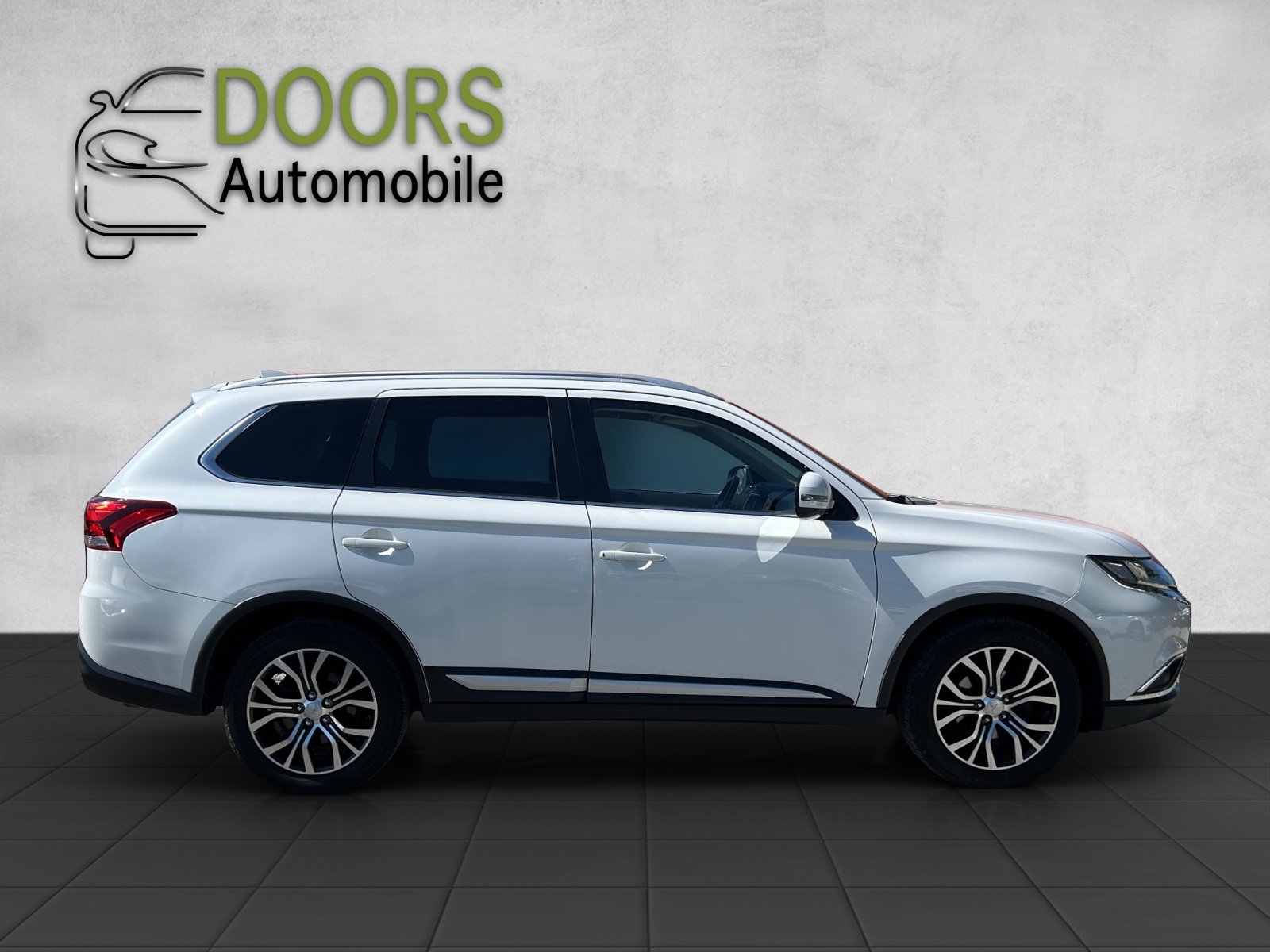 MITSUBISHI Outlander 2.2 DID Style Anniversary 4WD Automatic, Diesel, Occasion / Utilisé, Automatique - 6