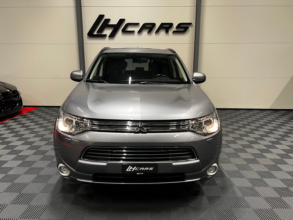 MITSUBISHI Outlander 2.0 PHEV Intense, Hybride Rechargeable Essence/Électricité, Occasion / Utilisé, Automatique - 5