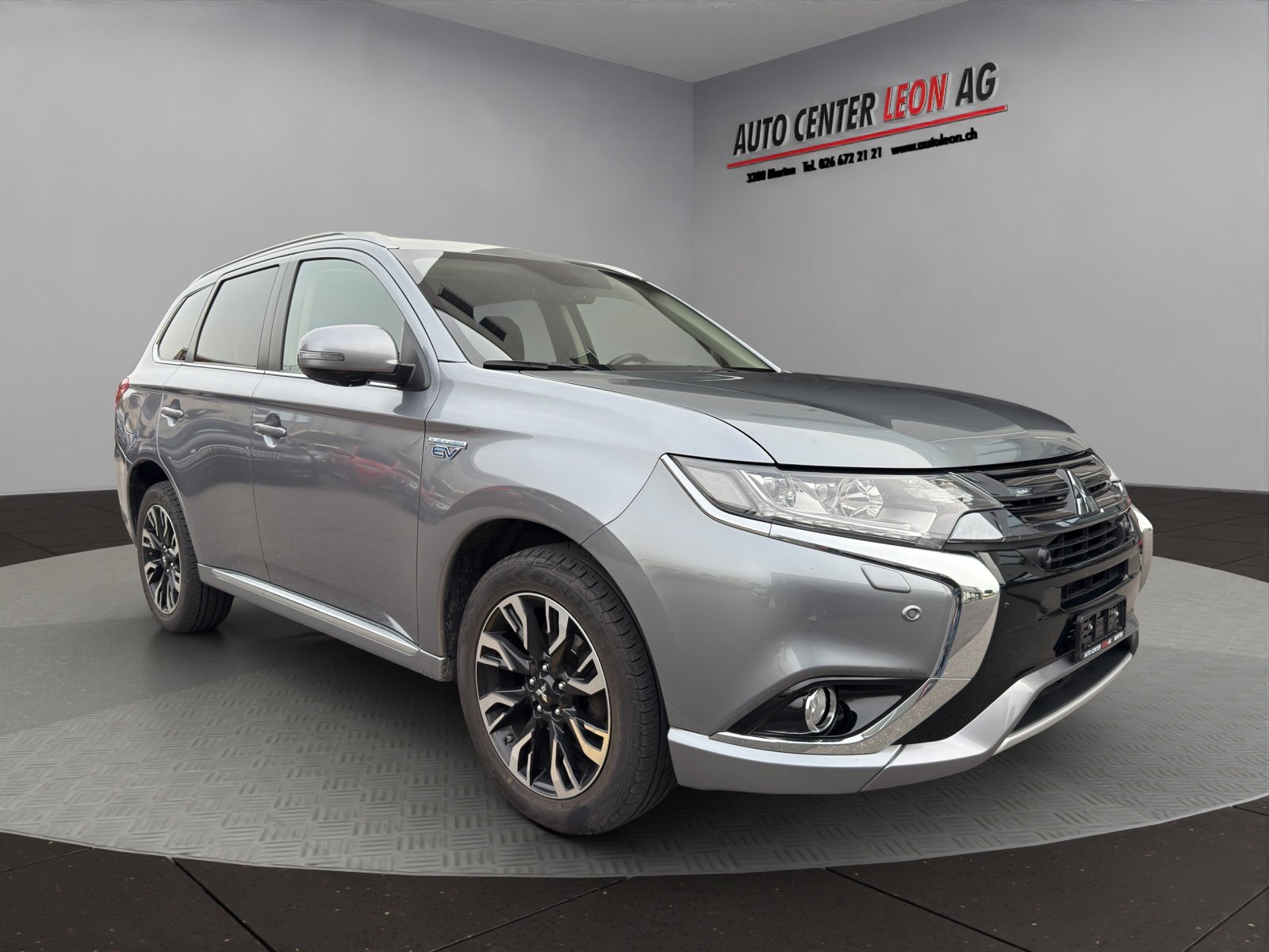 MITSUBISHI Outlander 2.0 PHEV Diamond 4WD Automatic, Hybride Rechargeable Essence/Électricité, Occasion / Utilisé, Automatique - 7