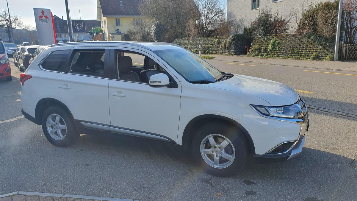 MITSUBISHI Outlander 2.2DID SwissStar Anhängelast bis 2.0t möglich, Diesel, Occasioni / Usate, Manuale - 4