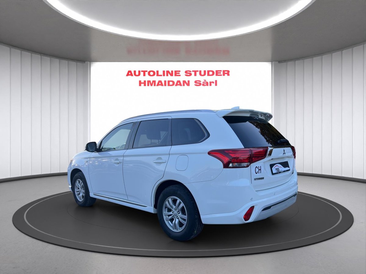 MITSUBISHI Outlander 2.4 PHEV Diamond 4WD Automatic, Plug-in-Hybrid Benzin/Elektro, Occasion / Gebraucht, Automatik - 2