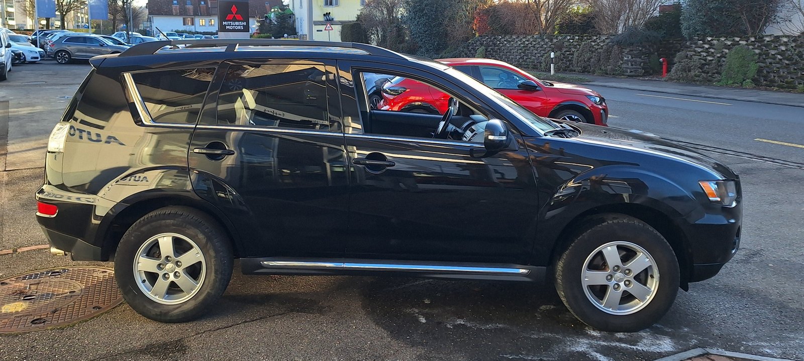 MITSUBISHI Outlander 2.2 DID Invite, Diesel, Occasion / Gebraucht, Automatik - 4
