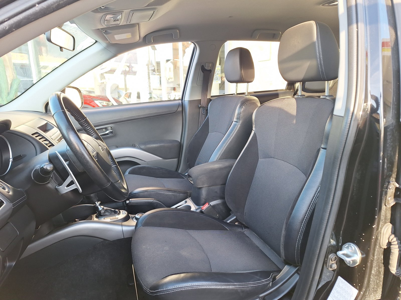 MITSUBISHI Outlander 2.2 DID Invite, Diesel, Occasion / Gebraucht, Automatik - 6