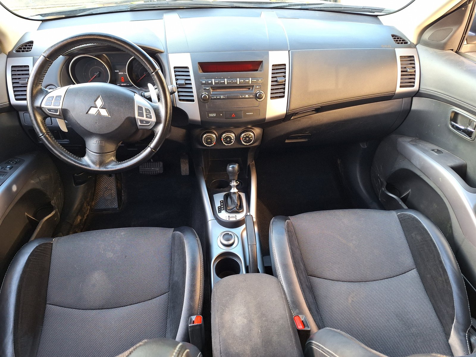MITSUBISHI Outlander 2.2 DID Invite, Diesel, Occasion / Gebraucht, Automatik - 7