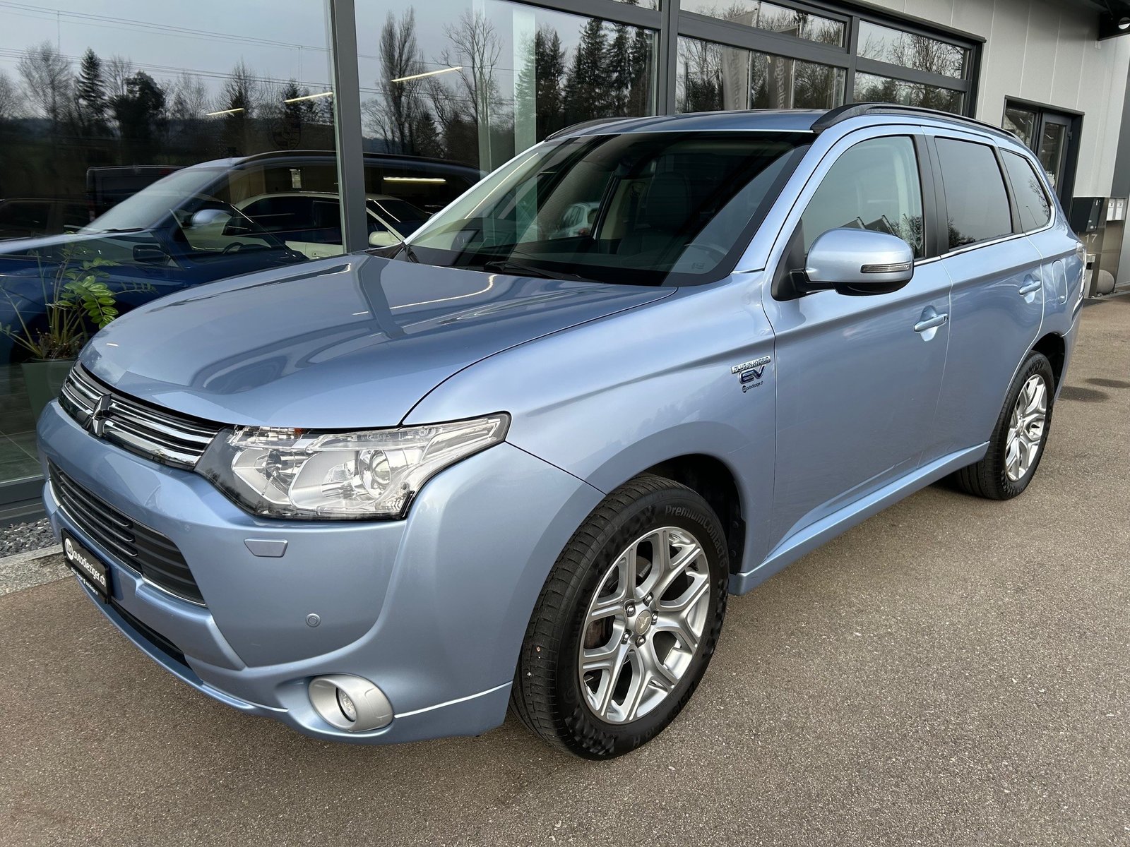 MITSUBISHI Outlander 2.0 PHEV Navigator eAssist, Plug-in-Hybrid Petrol/Electric, Second hand / Used, Automatic - 4