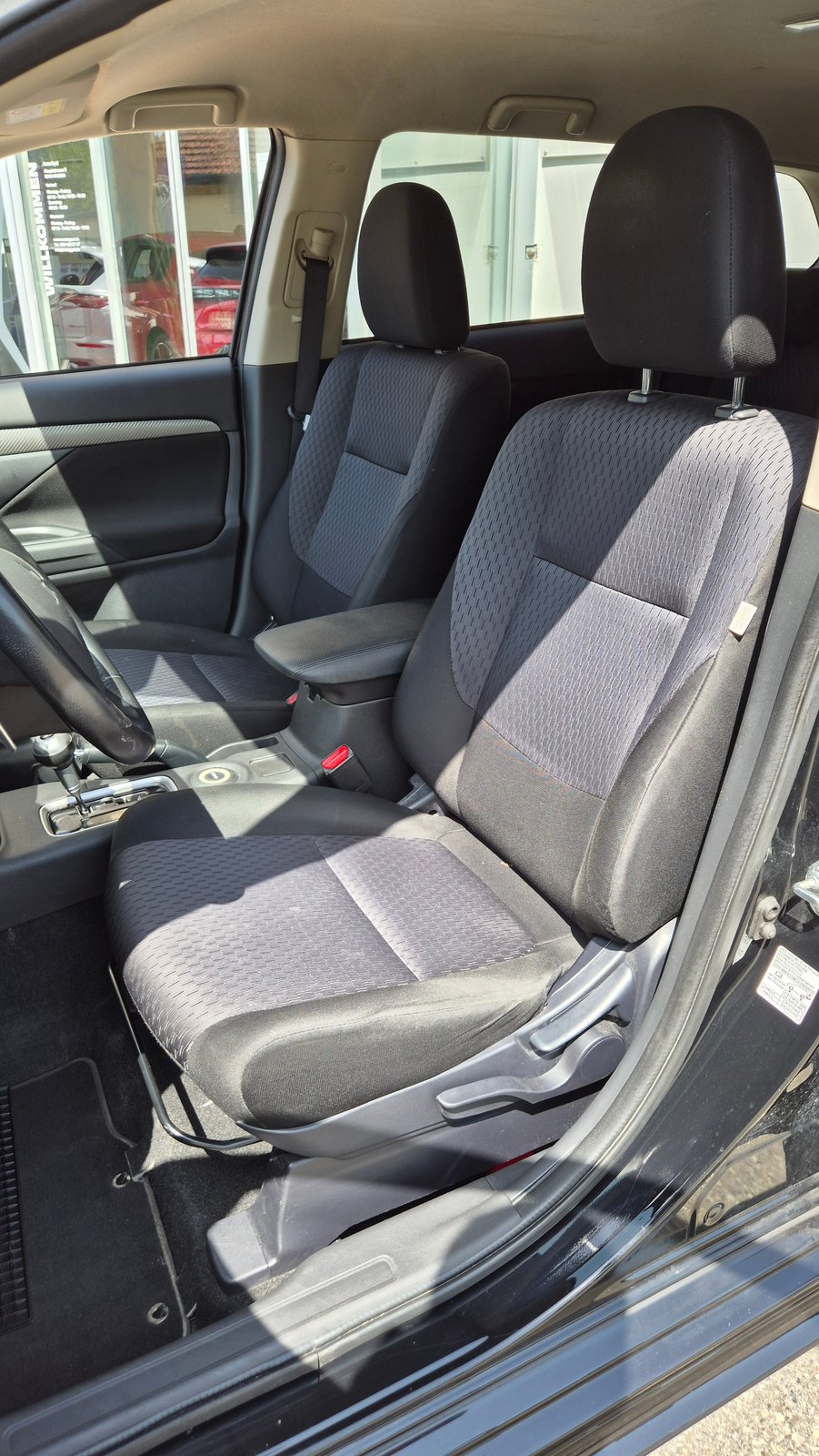MITSUBISHI Outlander 2.2DID Intense AHK bis 2.0t, Diesel, Occasion / Utilisé, Automatique - 6