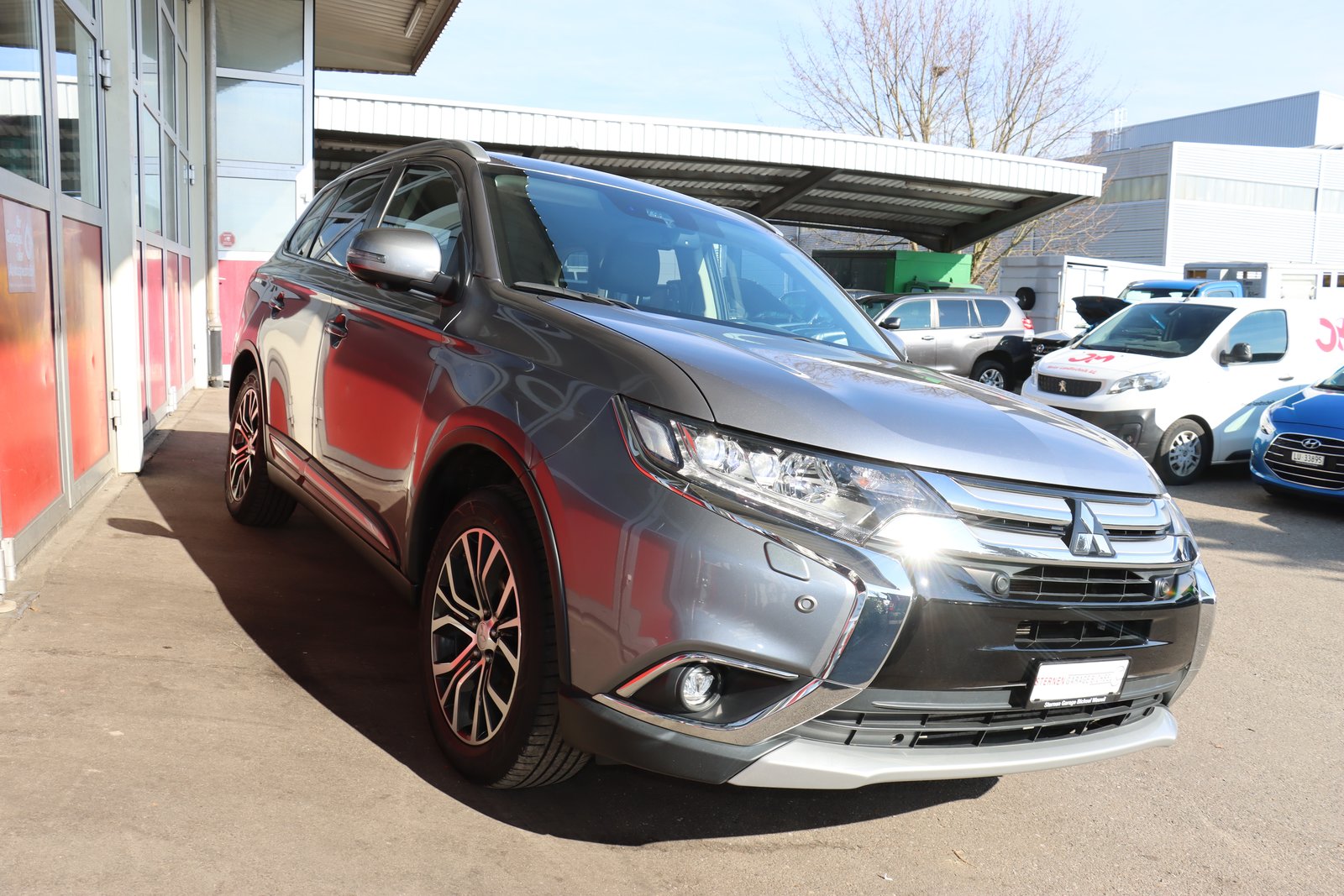 MITSUBISHI Outlander 2.2 DID Diamond 4WD Automatic, Diesel, Occasion / Gebraucht, Automatik - 4