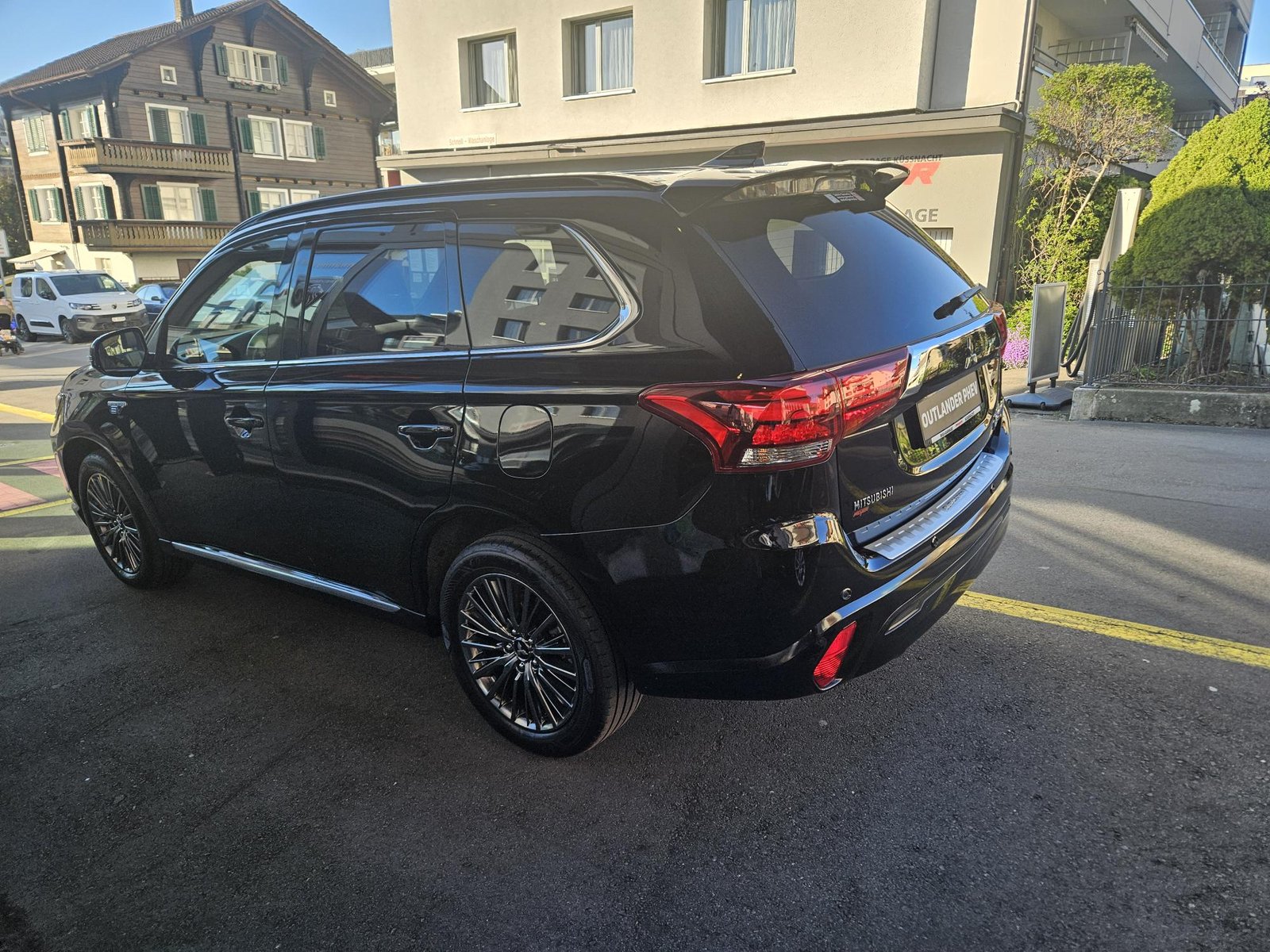 MITSUBISHI Outlander 2.4 PHEV Diamond S-Edition, Plug-in-Hybrid Benzina/Elettrica, Occasioni / Usate, Automatico - 3