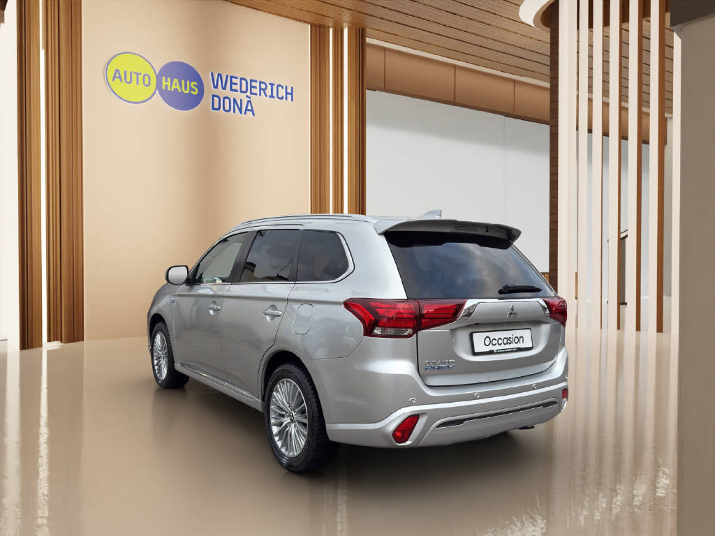 MITSUBISHI Outlander 2.4 PHEV Diamond+, Plug-in-Hybrid Benzin/Elektro, Occasion / Gebraucht, Automatik - 3