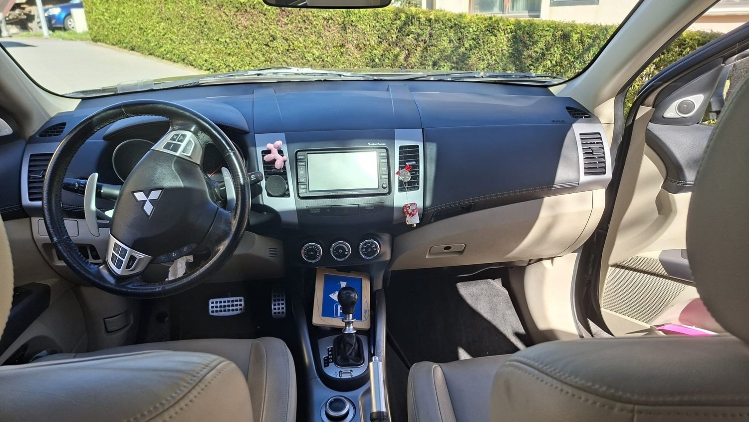 MITSUBISHI Outlander 2.2 DID Navigator 4WD TC-SST, Diesel, Second hand / Used, Automatic - 5
