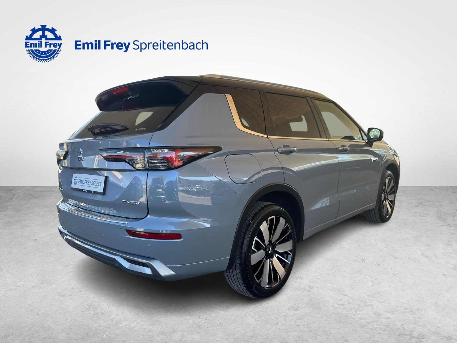 MITSUBISHI Outlander 2.4 PHEV Instyle 4x4 / Jetzt mit attraktivem 1.9% , Plug-in-Hybrid Petrol/Electric, Second hand / Used, Automatic - 5