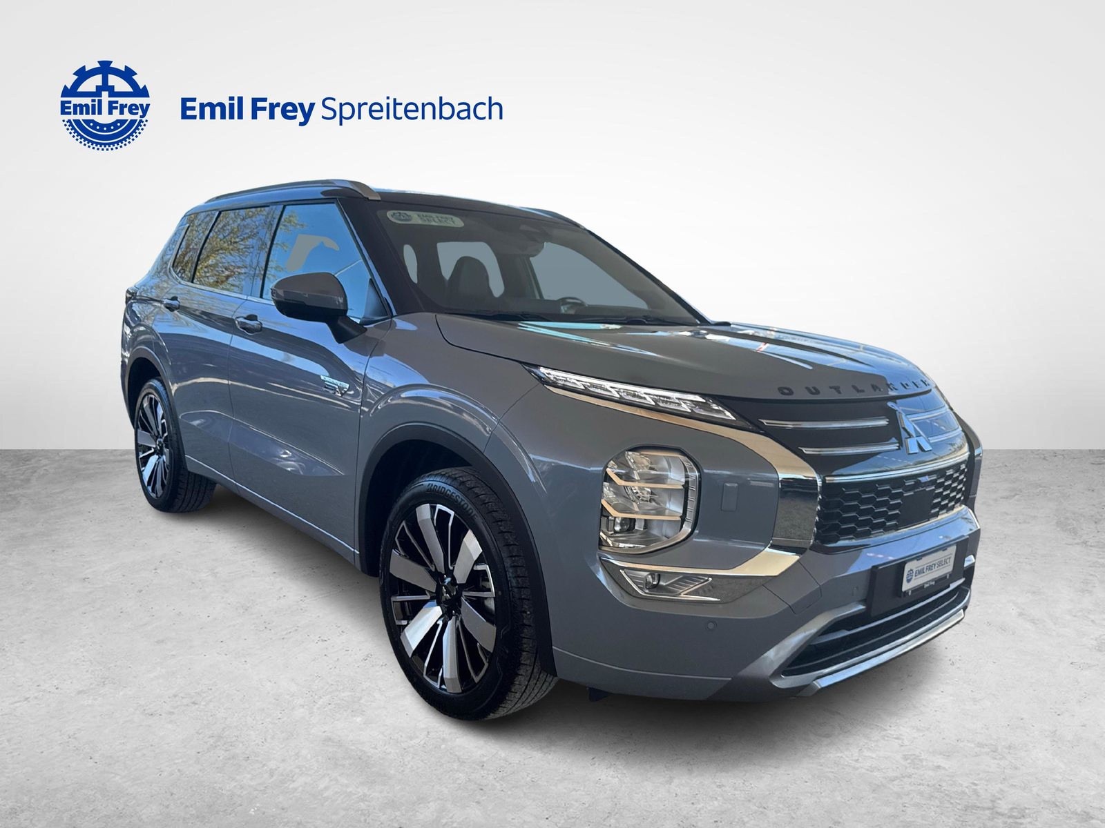 MITSUBISHI Outlander 2.4 PHEV Instyle 4x4 / Jetzt mit attraktivem 1.9% , Plug-in-Hybrid Petrol/Electric, Second hand / Used, Automatic - 7
