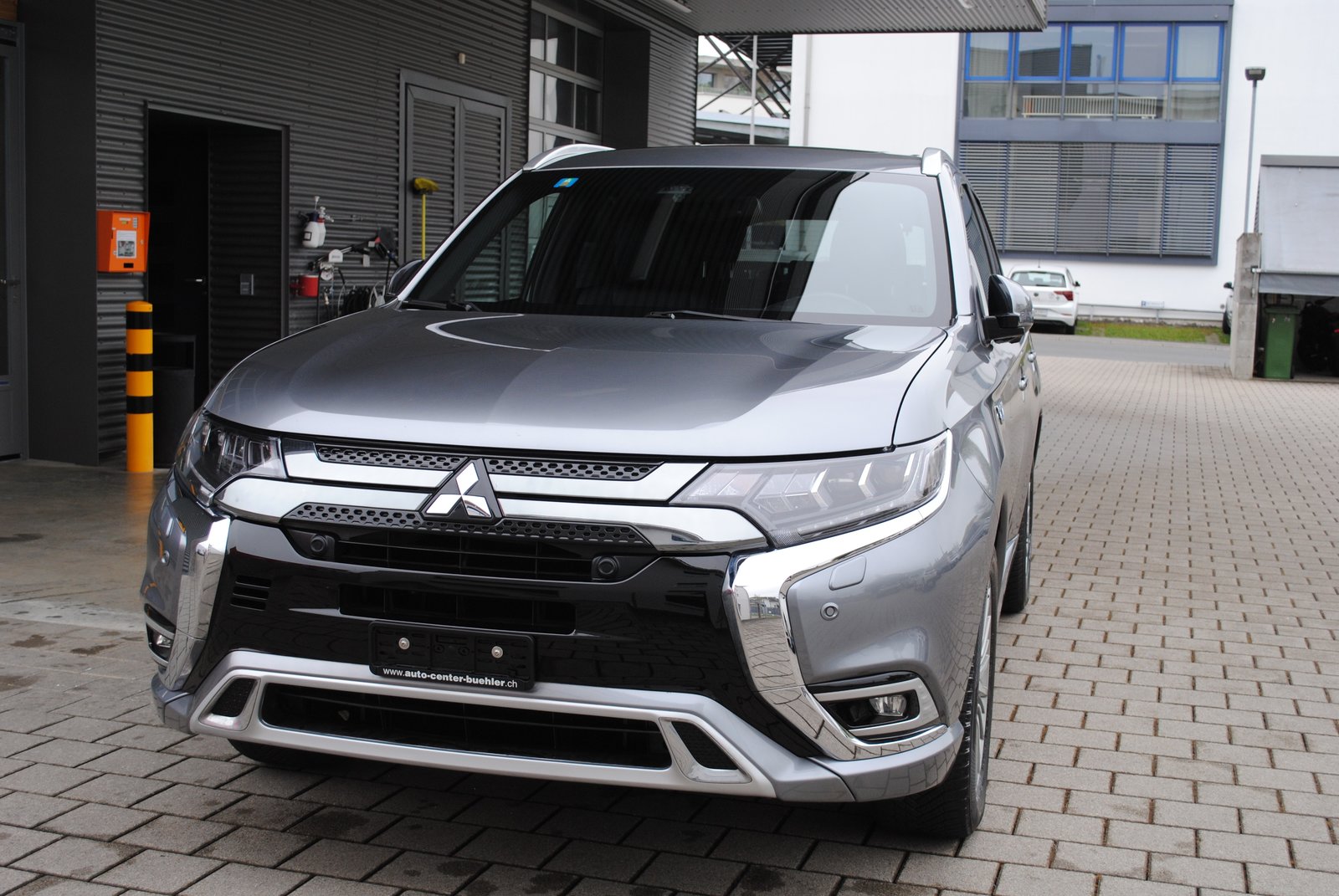 MITSUBISHI Outlander 2.4 PHEV Diamond 4WD Automatic, Plug-in-Hybrid Benzina/Elettrica, Occasioni / Usate, Automatico - 2