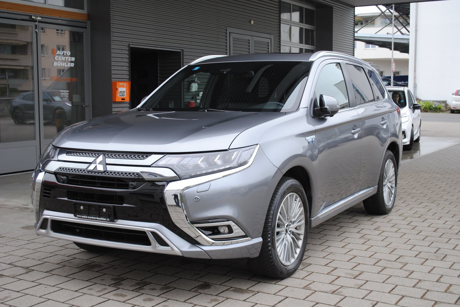 MITSUBISHI Outlander 2.4 PHEV Diamond 4WD Automatic, Plug-in-Hybrid Benzina/Elettrica, Occasioni / Usate, Automatico - 3
