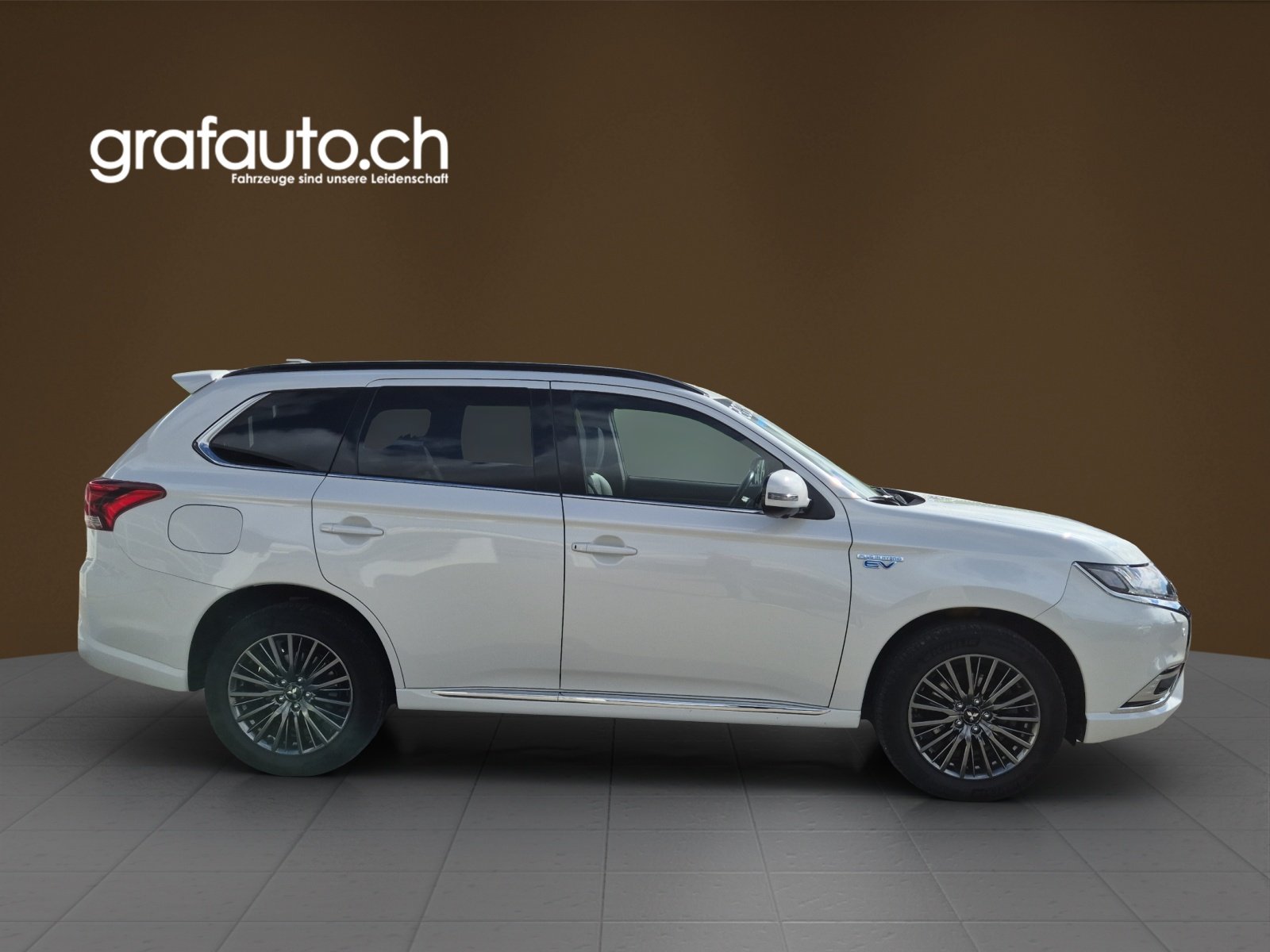 MITSUBISHI Outlander 2.4 PHEV Diamond S-Edition, Plug-in-Hybrid Petrol/Electric, Second hand / Used, Automatic - 3