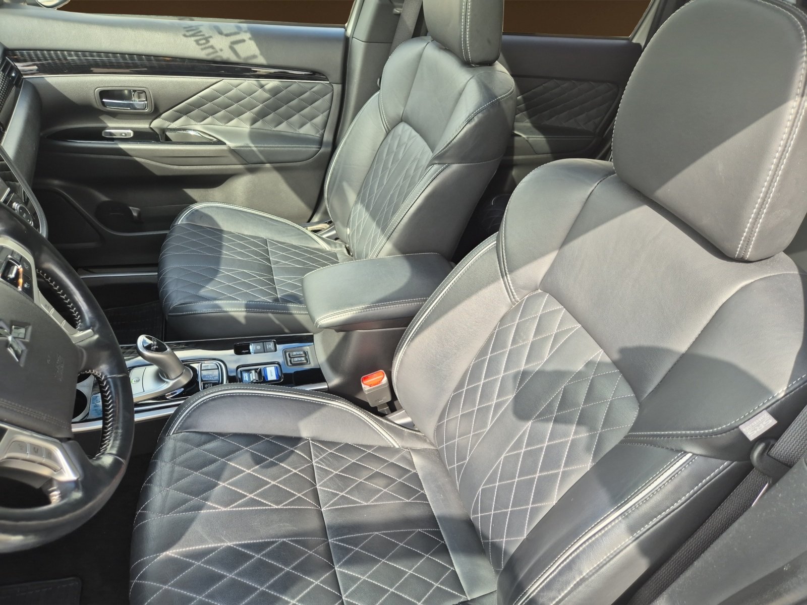 MITSUBISHI Outlander 2.4 PHEV Diamond S-Edition, Plug-in-Hybrid Petrol/Electric, Second hand / Used, Automatic - 6
