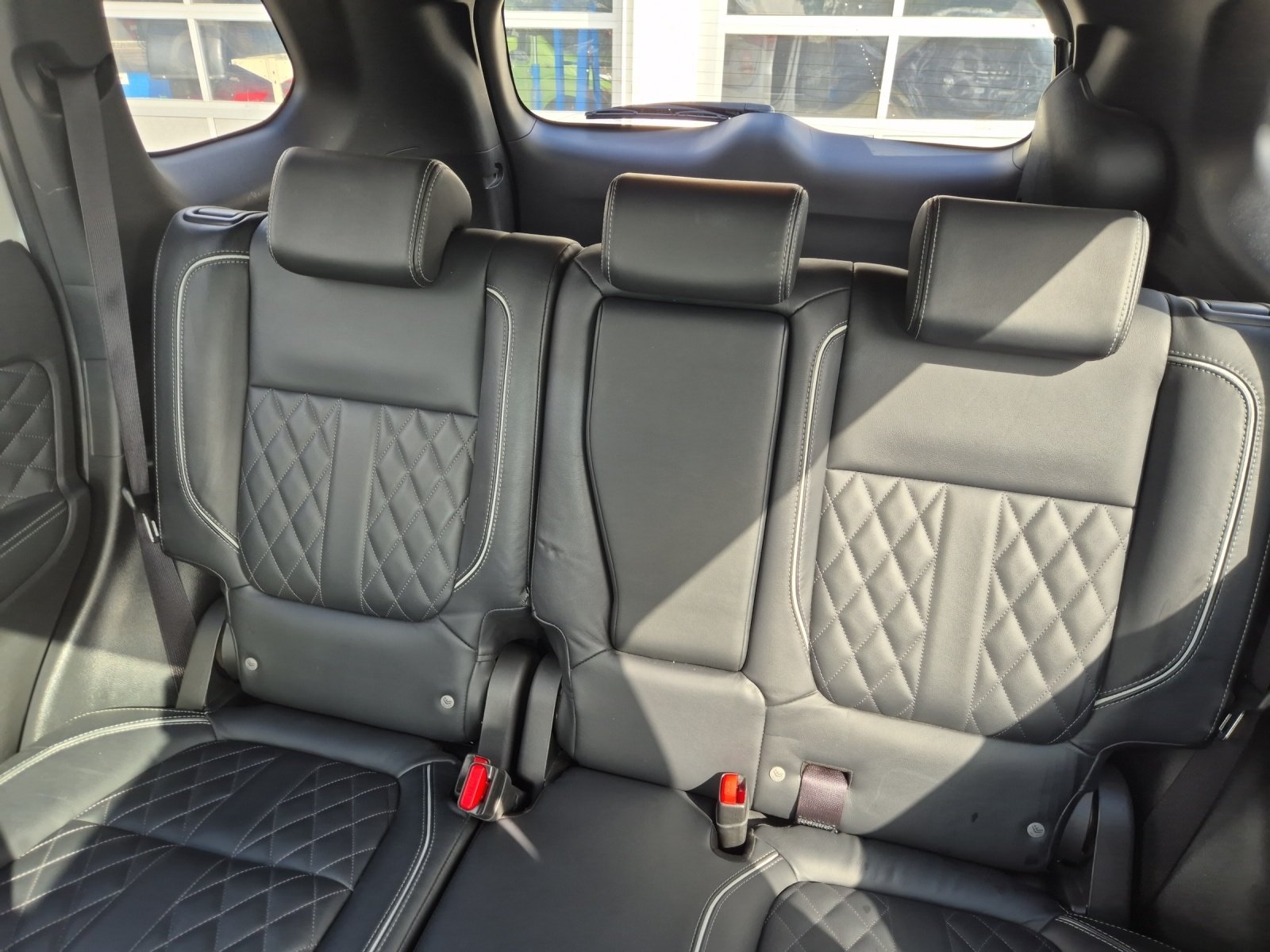 MITSUBISHI Outlander 2.4 PHEV Diamond S-Edition, Plug-in-Hybrid Petrol/Electric, Second hand / Used, Automatic - 7