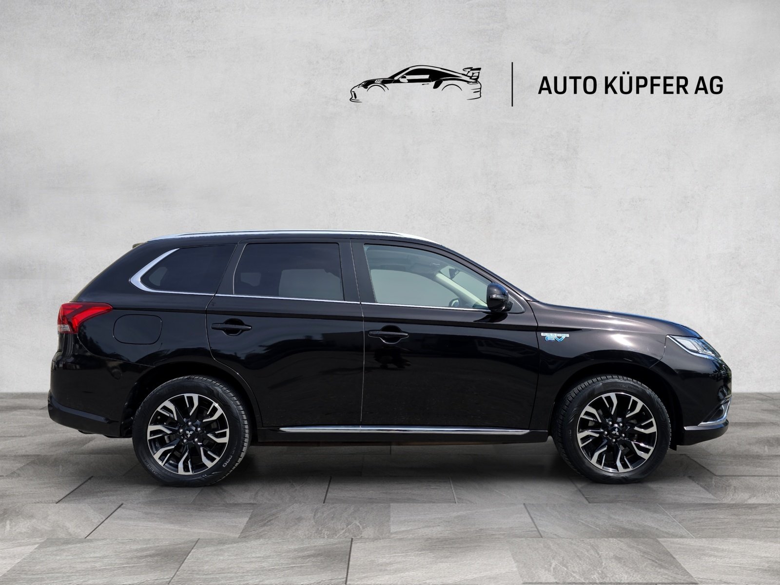MITSUBISHI Outlander 2.4 PHEV Diamond S-Edition 4WD Automati, Plug-in-Hybrid Benzin/Elektro, Occasion / Gebraucht, Automatik - 3