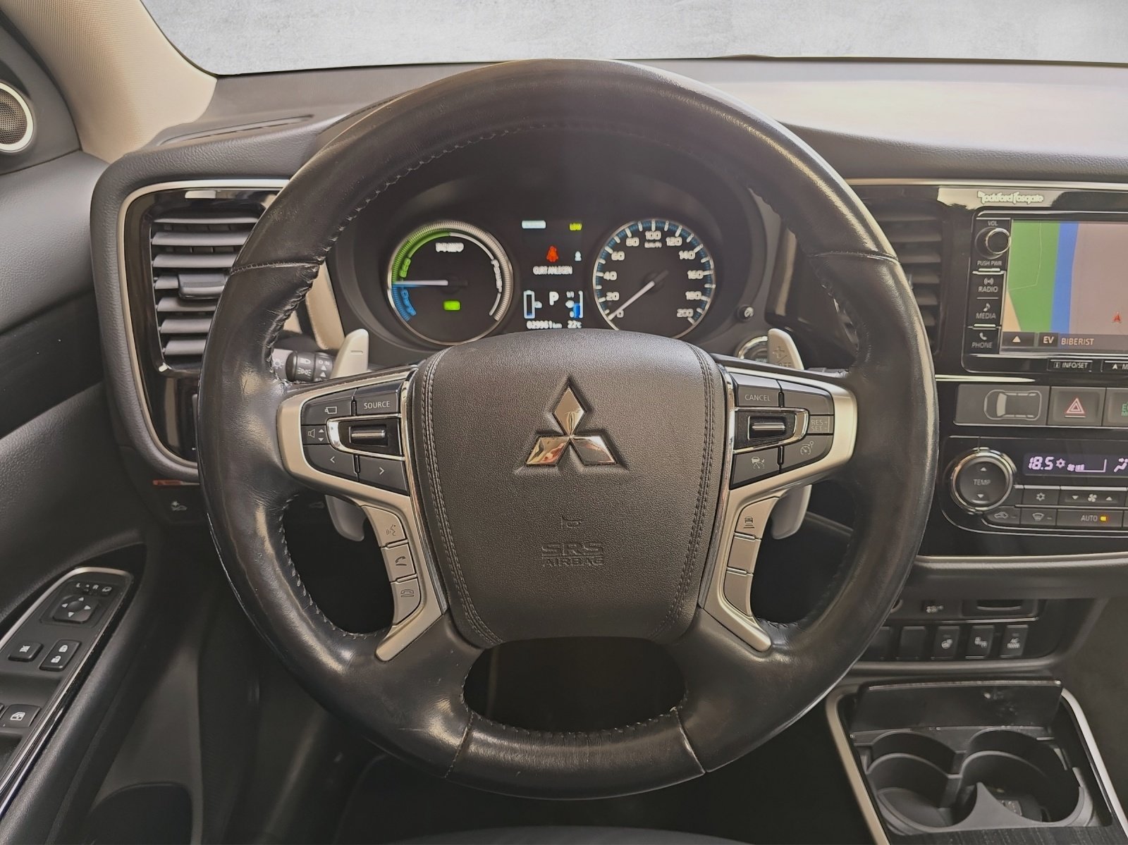 MITSUBISHI Outlander 2.4 PHEV Diamond S-Edition 4WD Automati, Plug-in-Hybrid Benzin/Elektro, Occasion / Gebraucht, Automatik - 6