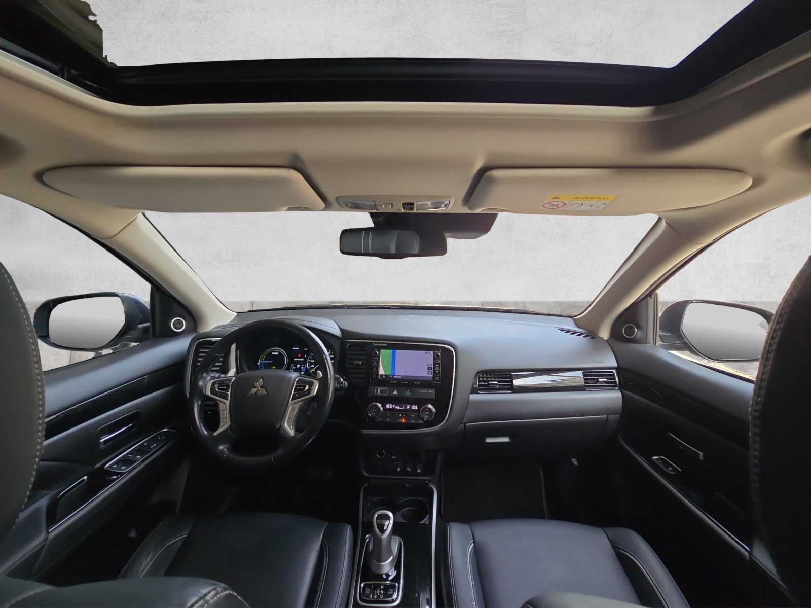 MITSUBISHI Outlander 2.4 PHEV Diamond S-Edition 4WD Automati, Plug-in-Hybrid Benzin/Elektro, Occasion / Gebraucht, Automatik - 7