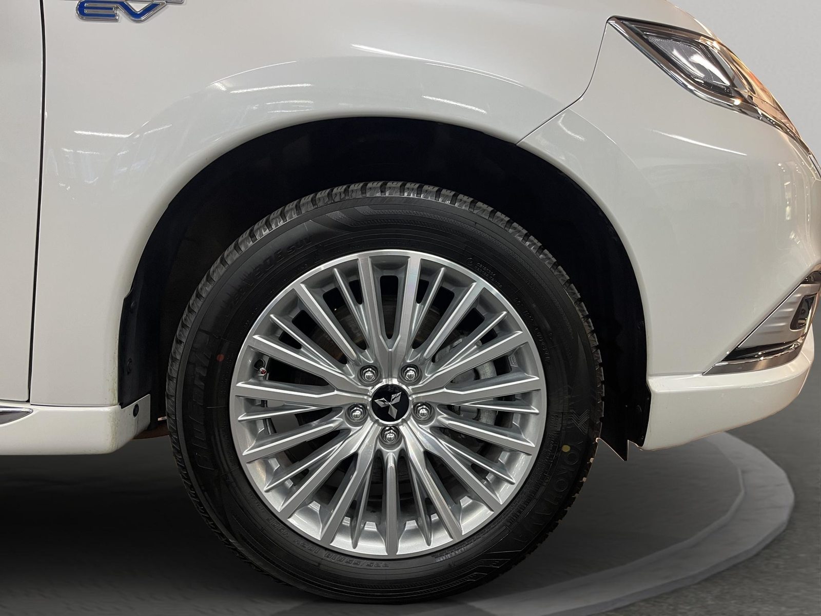 MITSUBISHI Outlander 2.4 PHEV Diamond, Hybride Rechargeable Essence/Électricité, Occasion / Utilisé, Automatique - 6